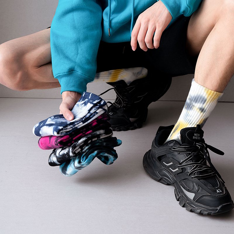 Chaussettes de sport tie-dye mi-mollet en coton