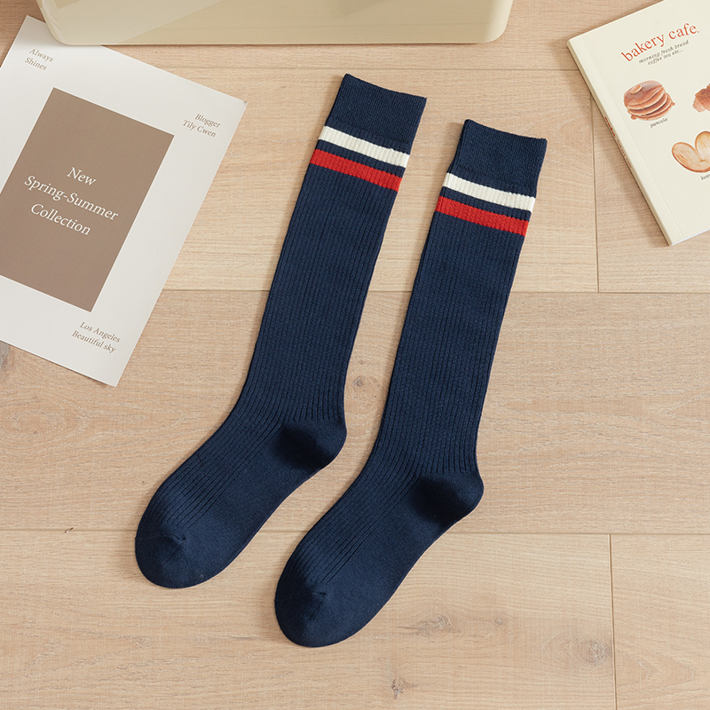Chaussettes hautes femme rayées