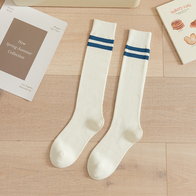 Chaussettes hautes femme rayées
