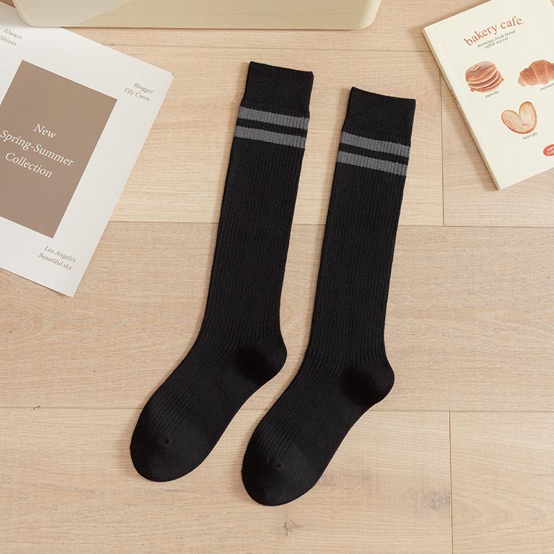 Chaussettes hautes femme rayées