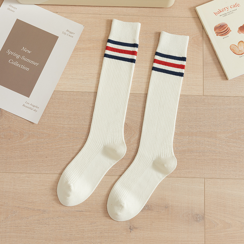 Chaussettes hautes femme rayées