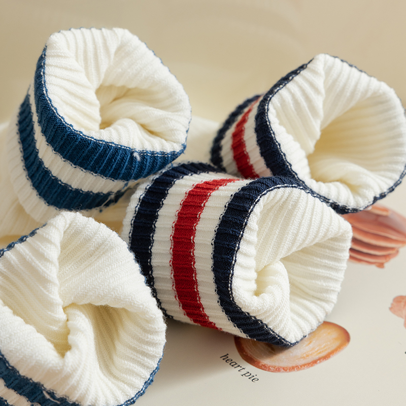 Chaussettes hautes femme rayées
