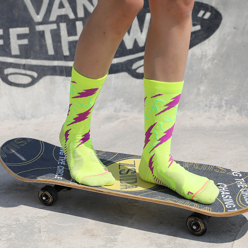 Chaussettes de compression à séchage rapide pour cyclisme en plein air en jacquard brillant