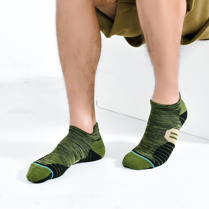 Chaussettes bateau de sport à lignes libres petites oreilles