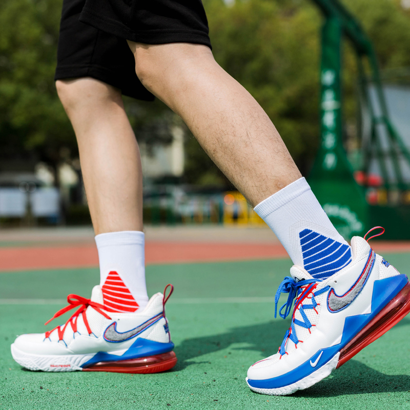 Chaussettes en éponge respirantes antidérapantes à séchage rapide de basket-ball