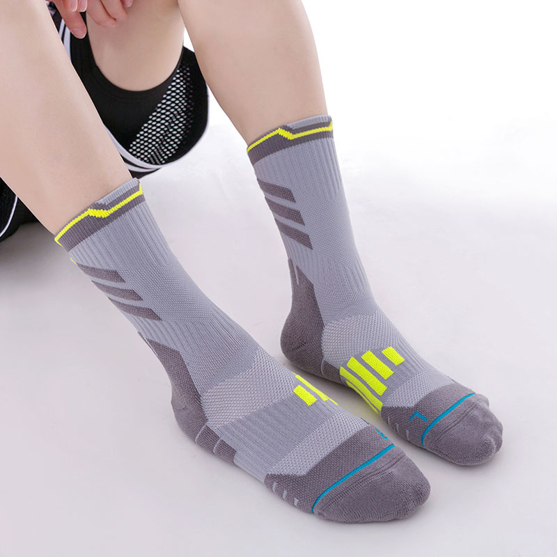 Chaussettes de sport en éponge de basket-ball respirantes à séchage rapide