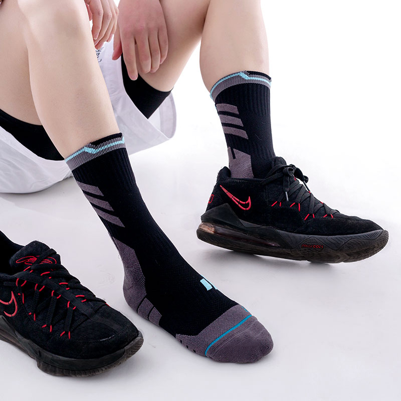 Chaussettes de sport en éponge de basket-ball respirantes à séchage rapide